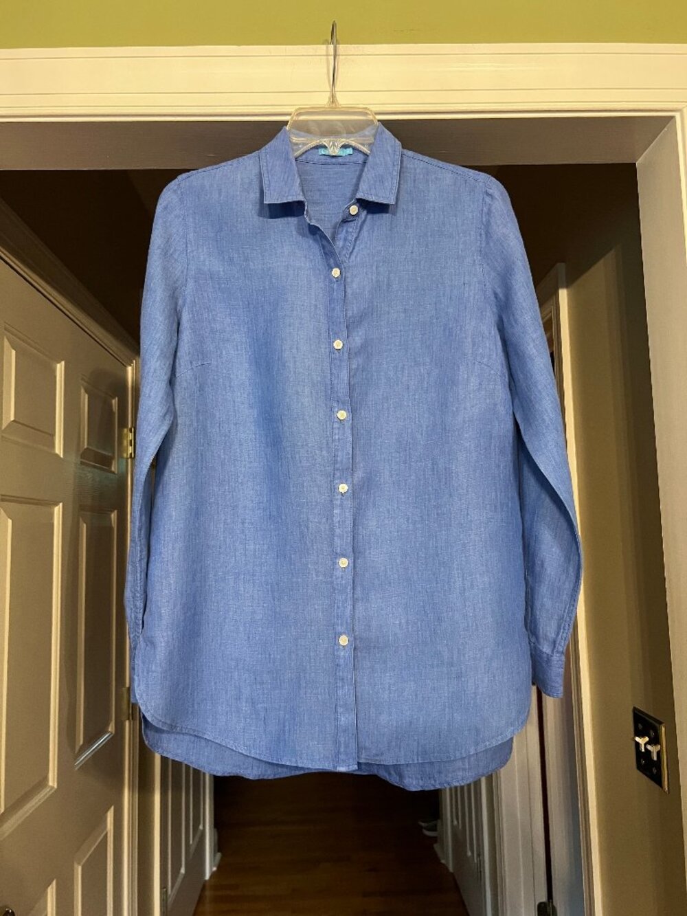 EUC J. McLaughlin Britt Linen Button Front Shirt Top Blouse Dark Chambray MEDIUM